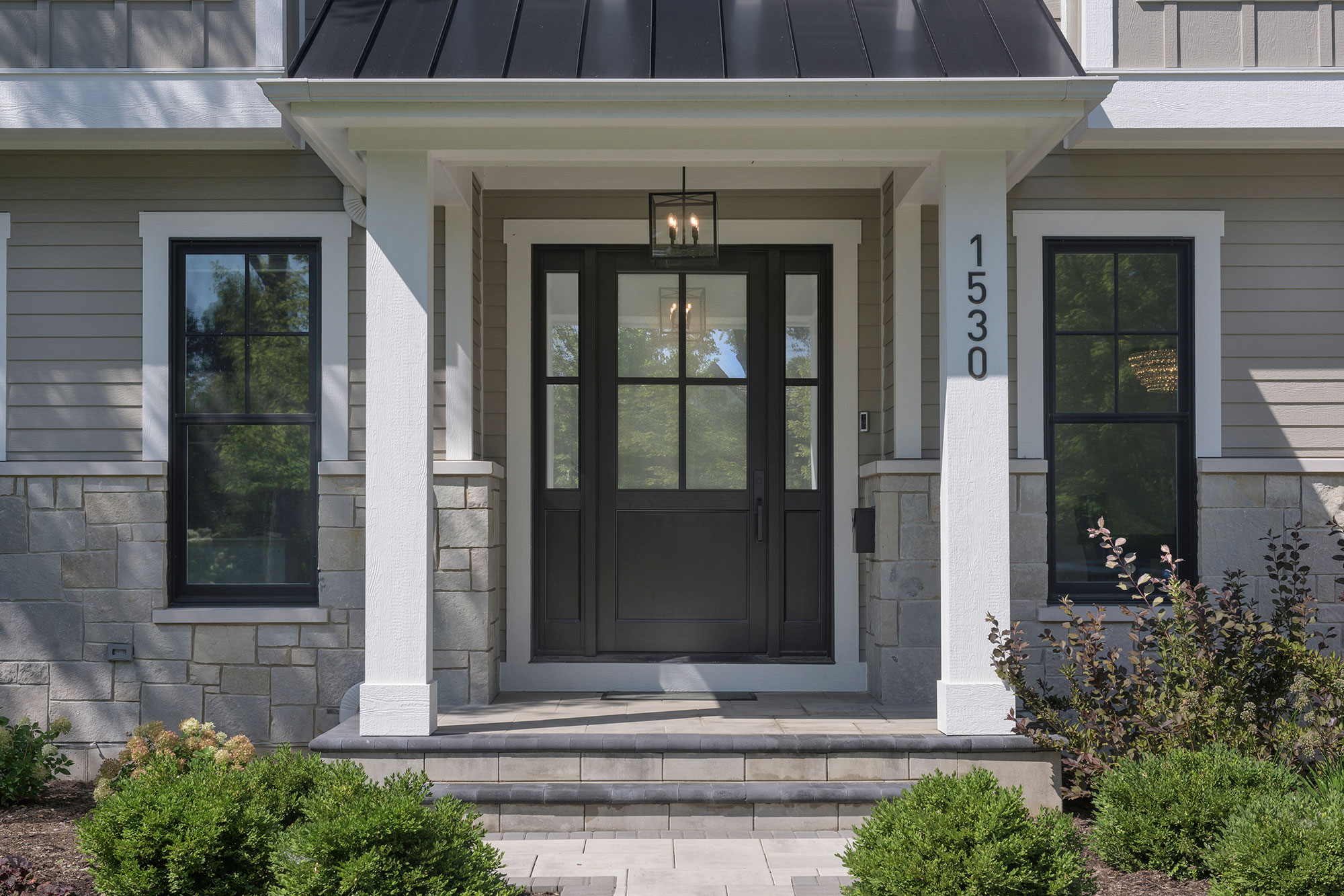 Glenview-Front-Door-004PW-2SL_Mahogany-Espresso-gallery2