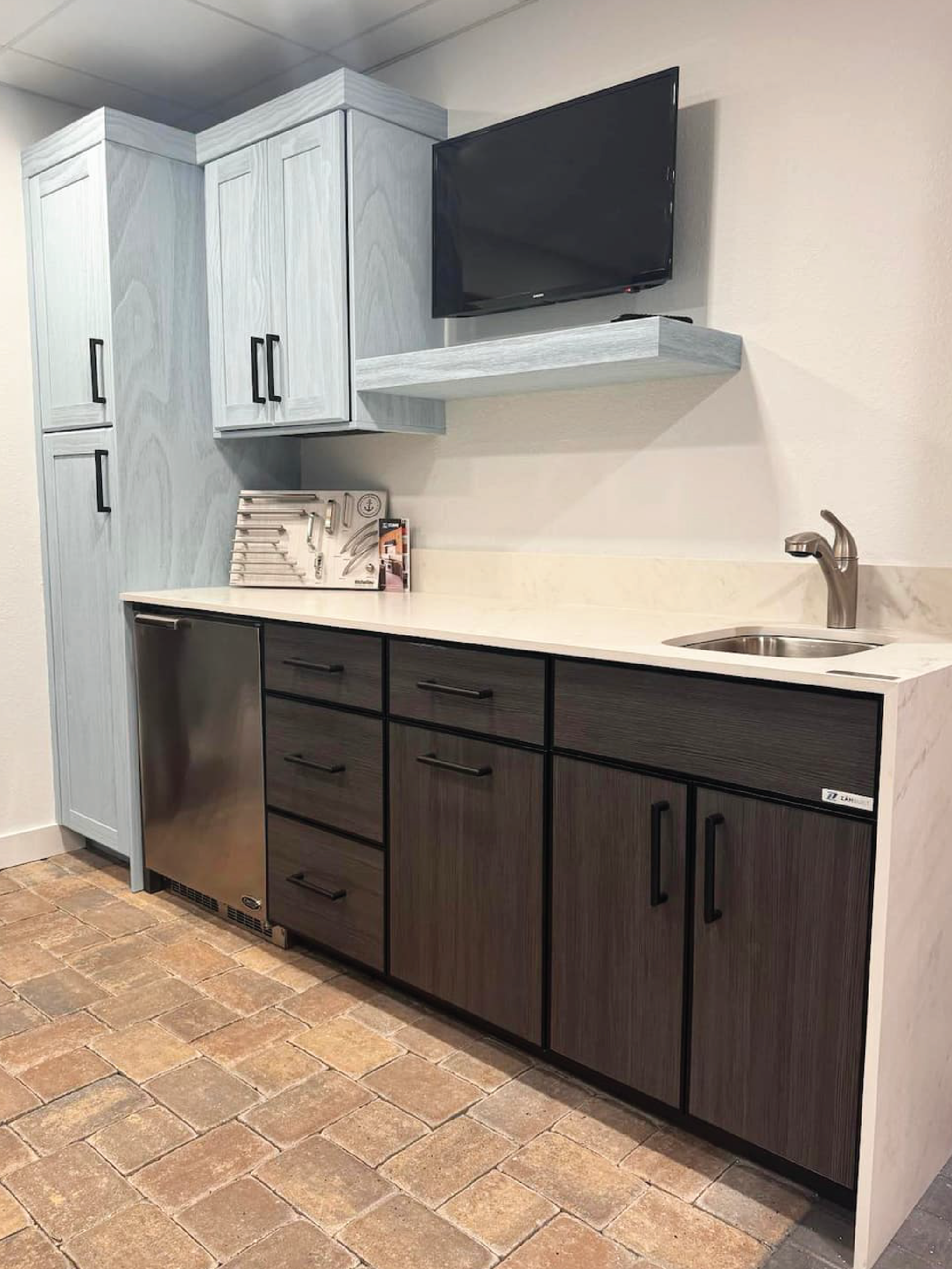 Zahbuilt_lifestyle_neo_powder coated