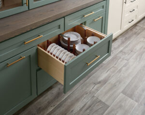 crystal-cabinets-deep-drawer-plate-storage
